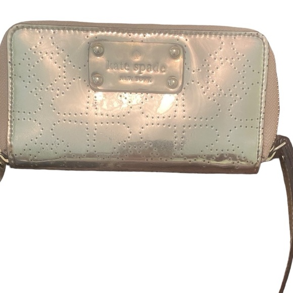 kate spade Handbags - ♠️ Kate Spade Metro Spade Jazzy Gold Sparkle Wristlet